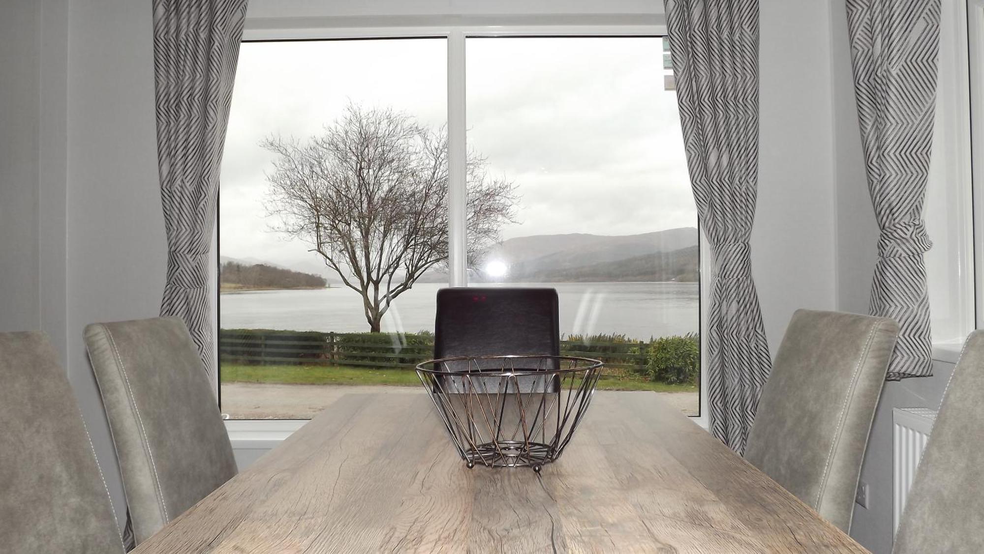 Linnhe Lochside Holidays Corpach Room photo